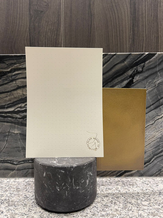 Gold Foil Marque note card with dotted design.